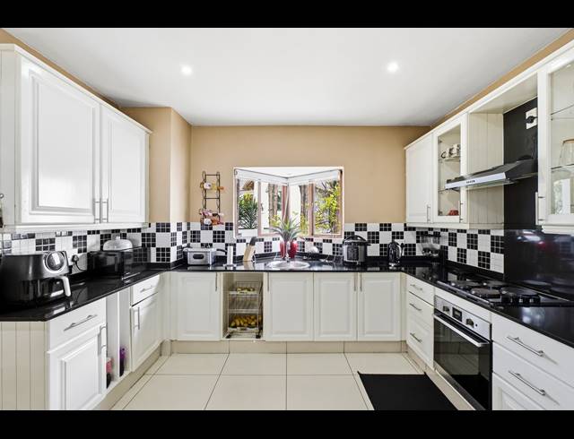 3 BEDROOM HOUSE FOR SALE IN CRAIGAVON
